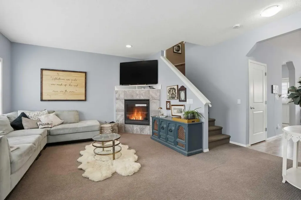 4432 Elgin Avenue SE Calgary AB T2Z4V8