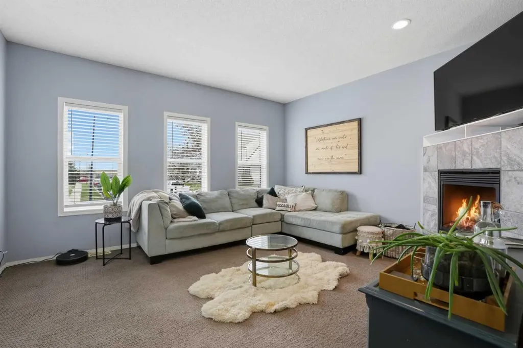 4432 Elgin Avenue SE Calgary AB T2Z4V8