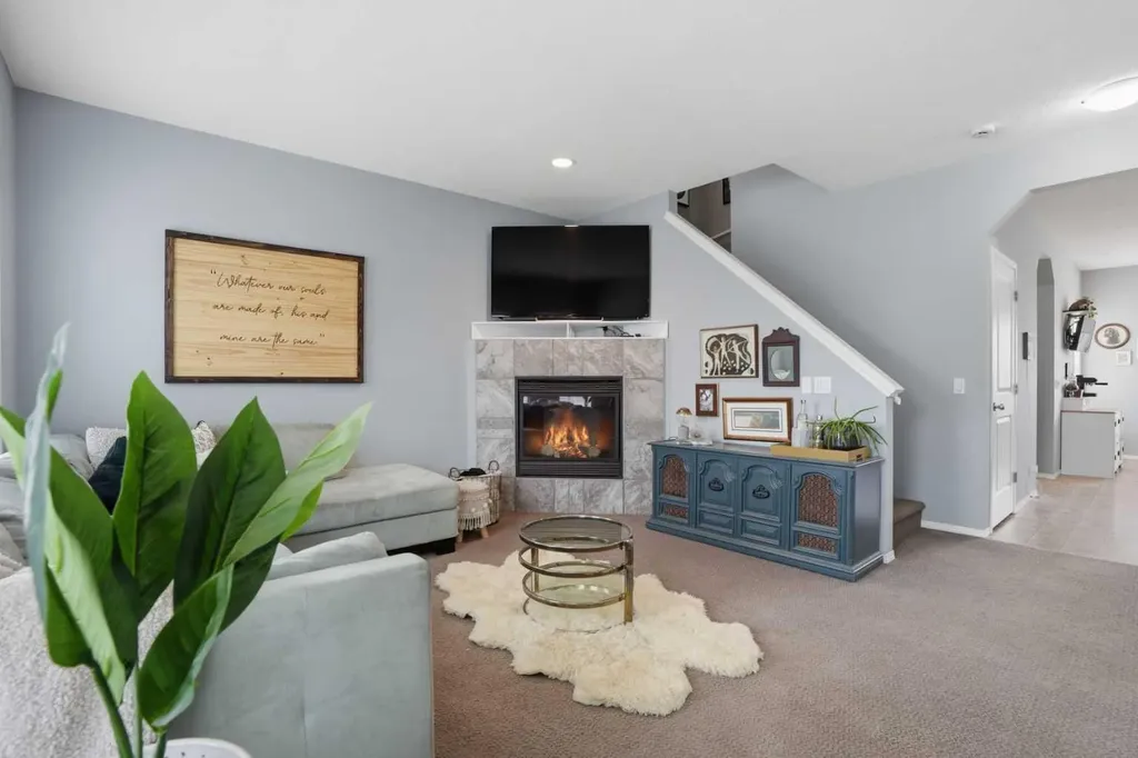 4432 Elgin Avenue SE Calgary AB T2Z4V8