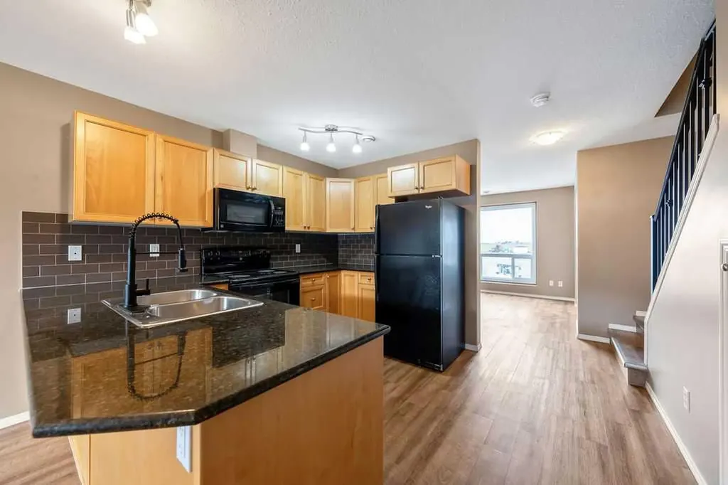 108 Sunrise Terrace NE High River AB T1V 0C2