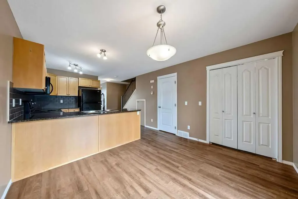 108 Sunrise Terrace NE High River AB T1V 0C2