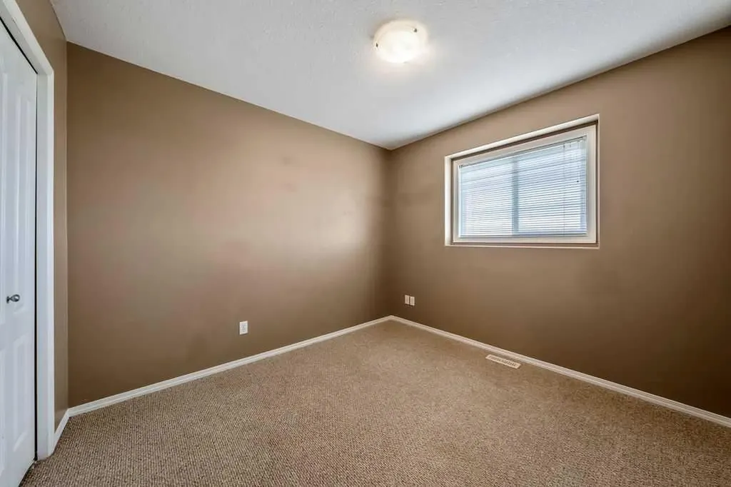 108 Sunrise Terrace NE High River AB T1V 0C2