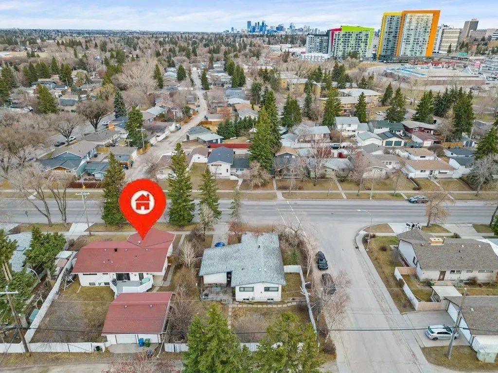 4207 Brisebois Drive NW Calgary AB T2L 2G1