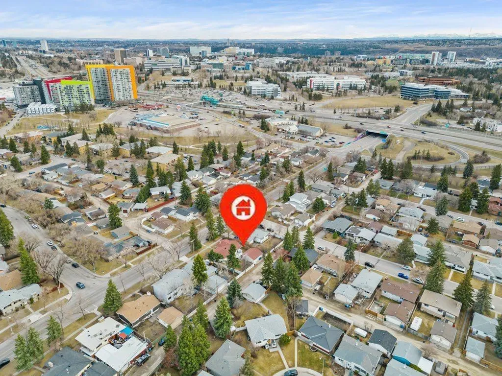4207 Brisebois Drive NW Calgary AB T2L 2G1