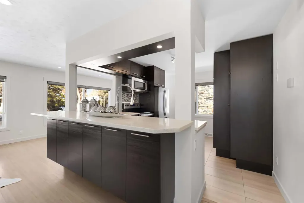 38 Westwood Drive SW Calgary AB T3C2V7