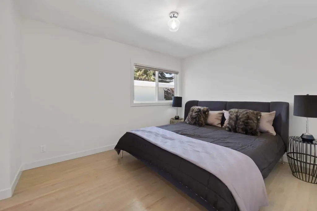 38 Westwood Drive SW Calgary AB T3C2V7