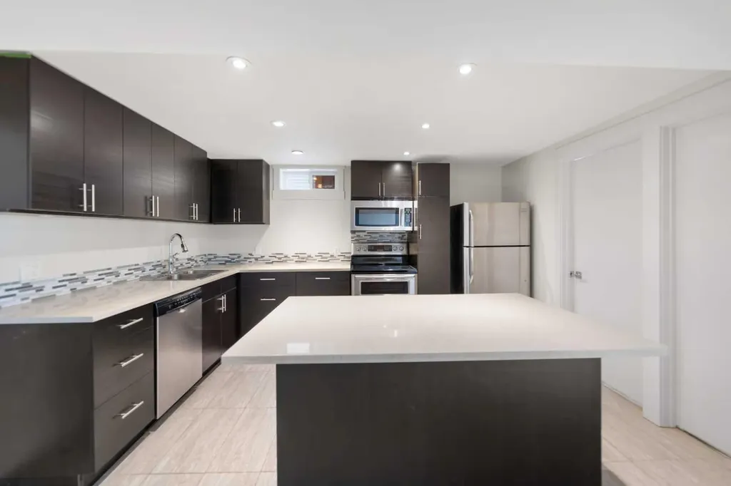 38 Westwood Drive SW Calgary AB T3C2V7