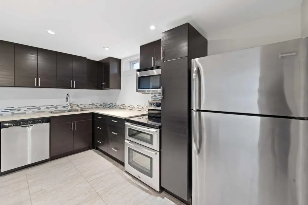 38 Westwood Drive SW Calgary AB T3C2V7