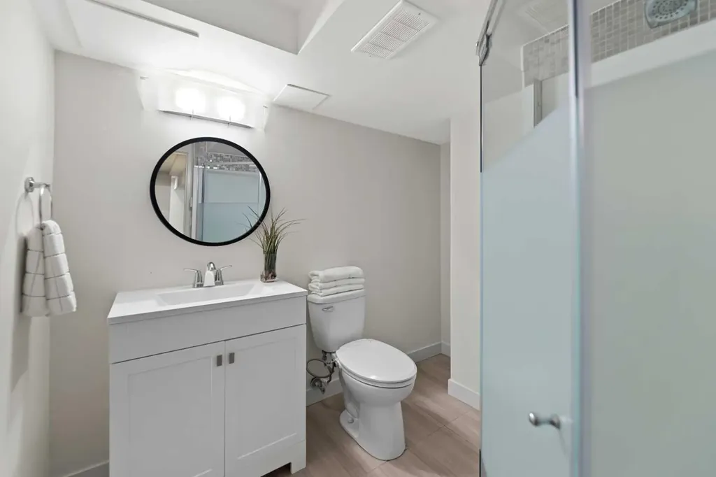 38 Westwood Drive SW Calgary AB T3C2V7