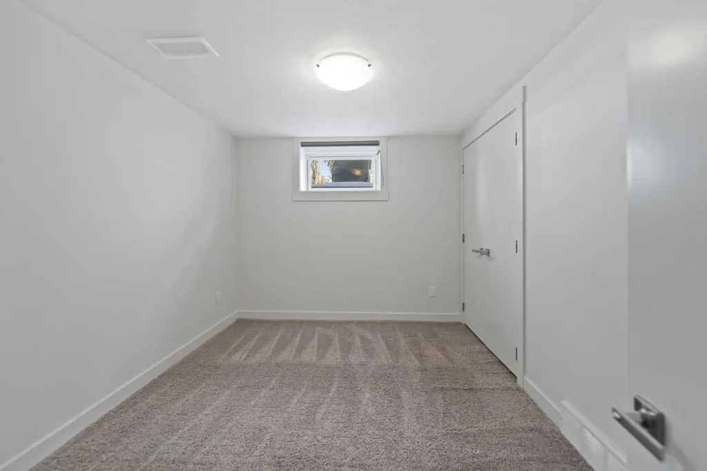 38 Westwood Drive SW Calgary AB T3C2V7