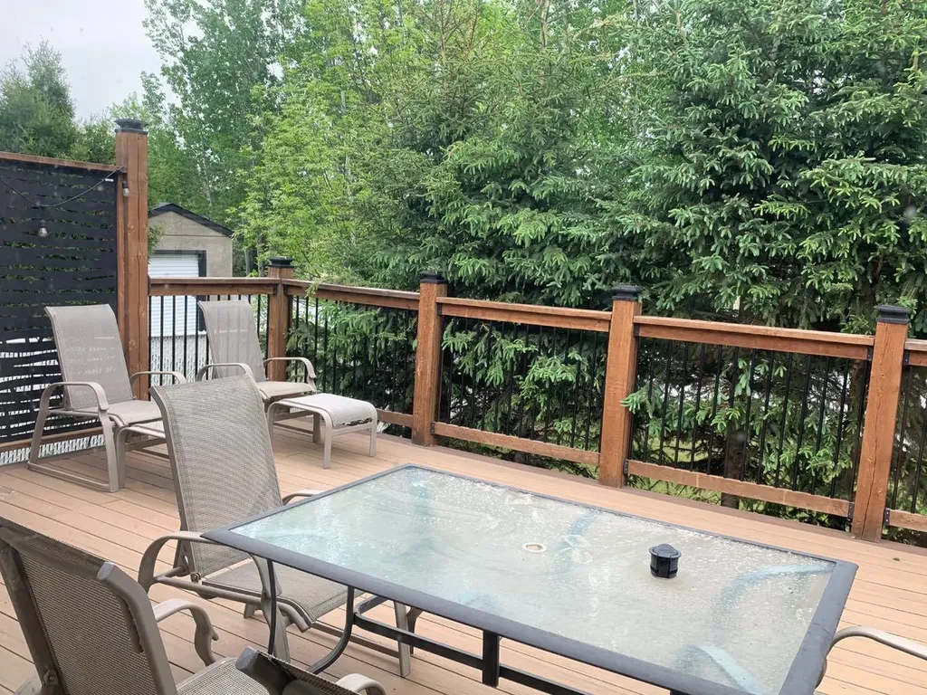 118 Poplar Drive Whitecourt AB T7S 1X1