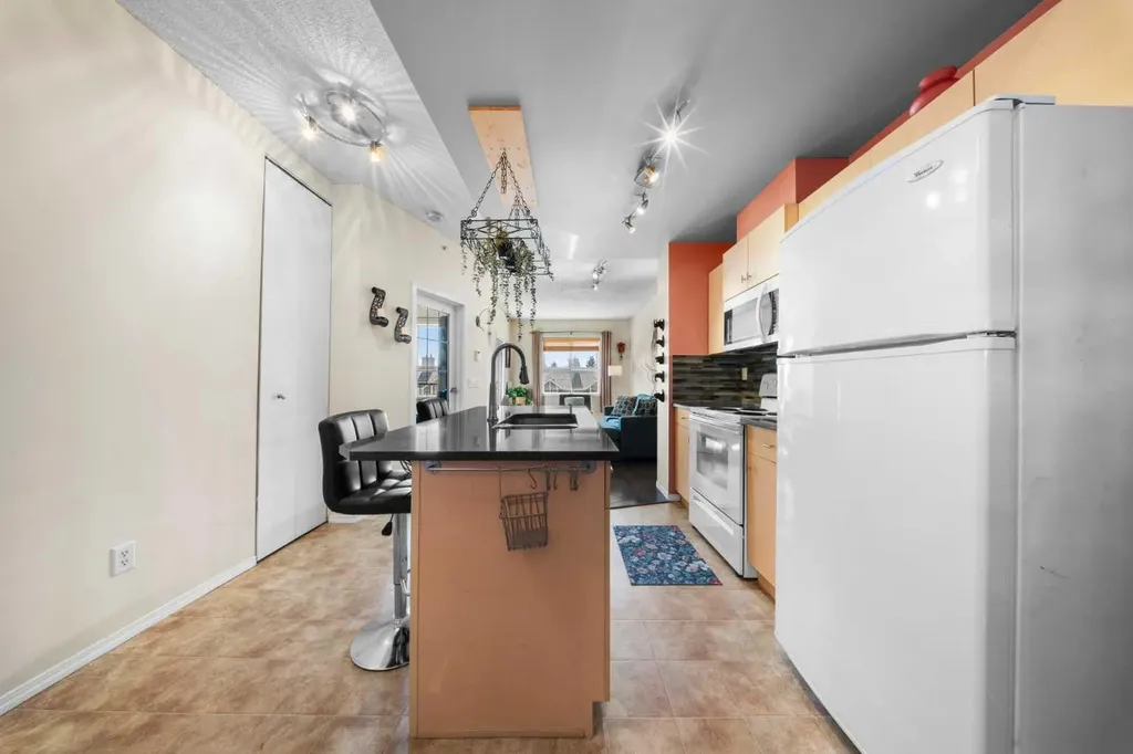 73 Erin Woods Court SE Calgary AB T2B 3V2