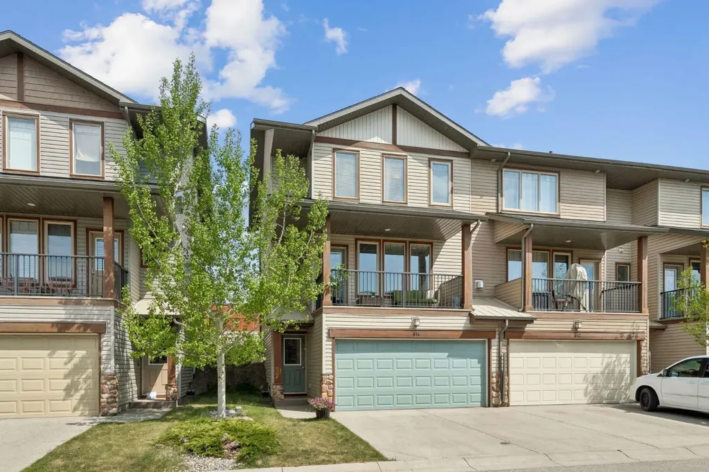 413 River Avenue Cochrane AB T4C 0N9