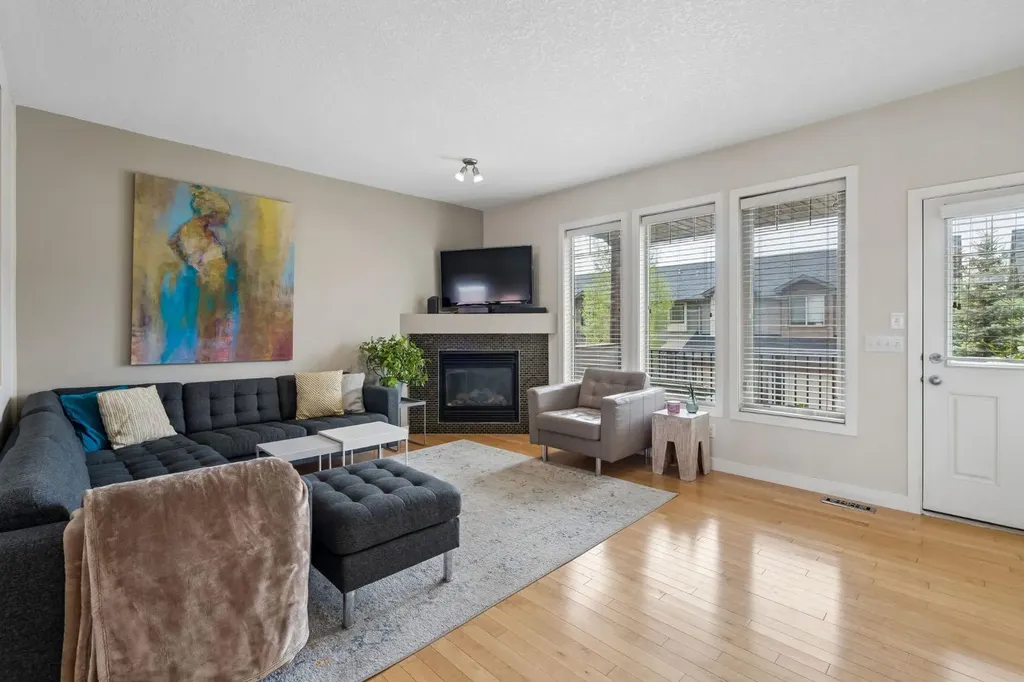 413 River Avenue Cochrane AB T4C 0N9