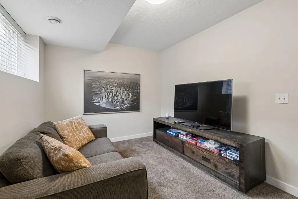 413 River Avenue Cochrane AB T4C 0N9
