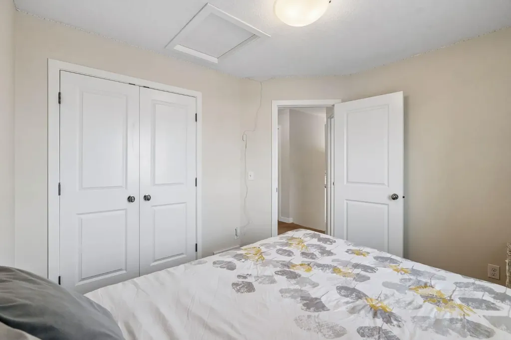 413 River Avenue Cochrane AB T4C 0N9