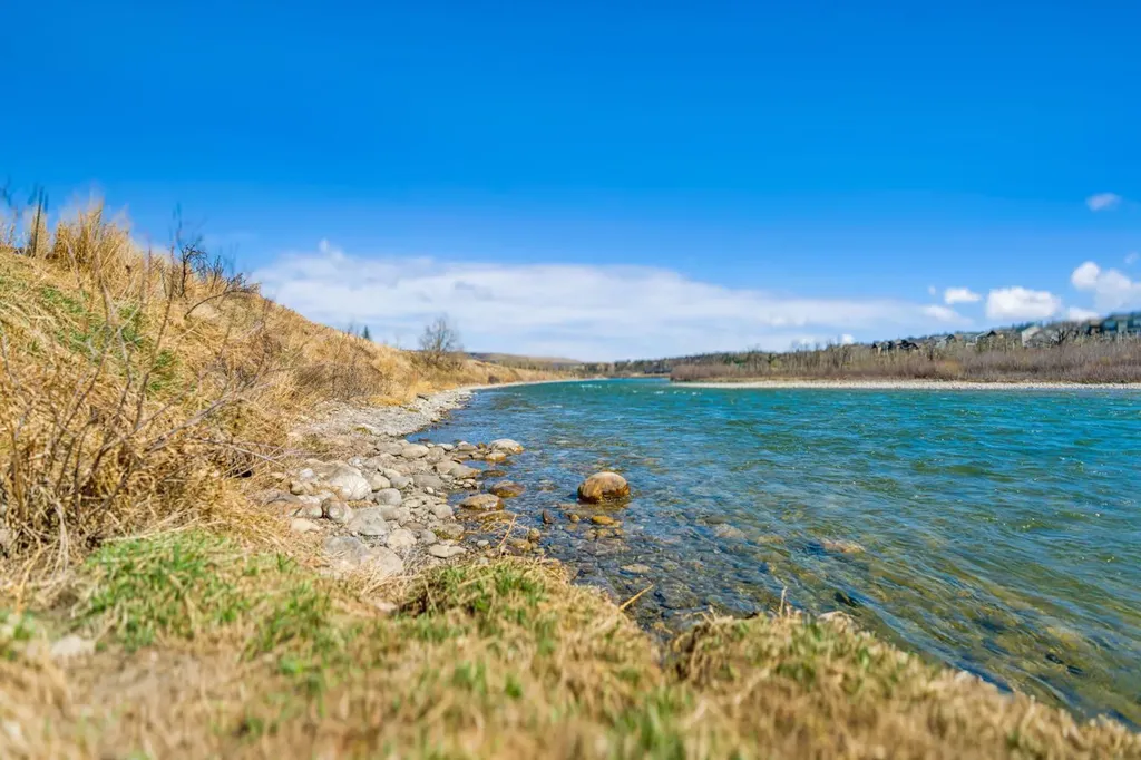 413 River Avenue Cochrane AB T4C 0N9