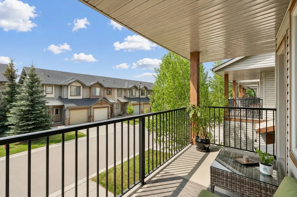 413 River Avenue Cochrane AB T4C 0N9