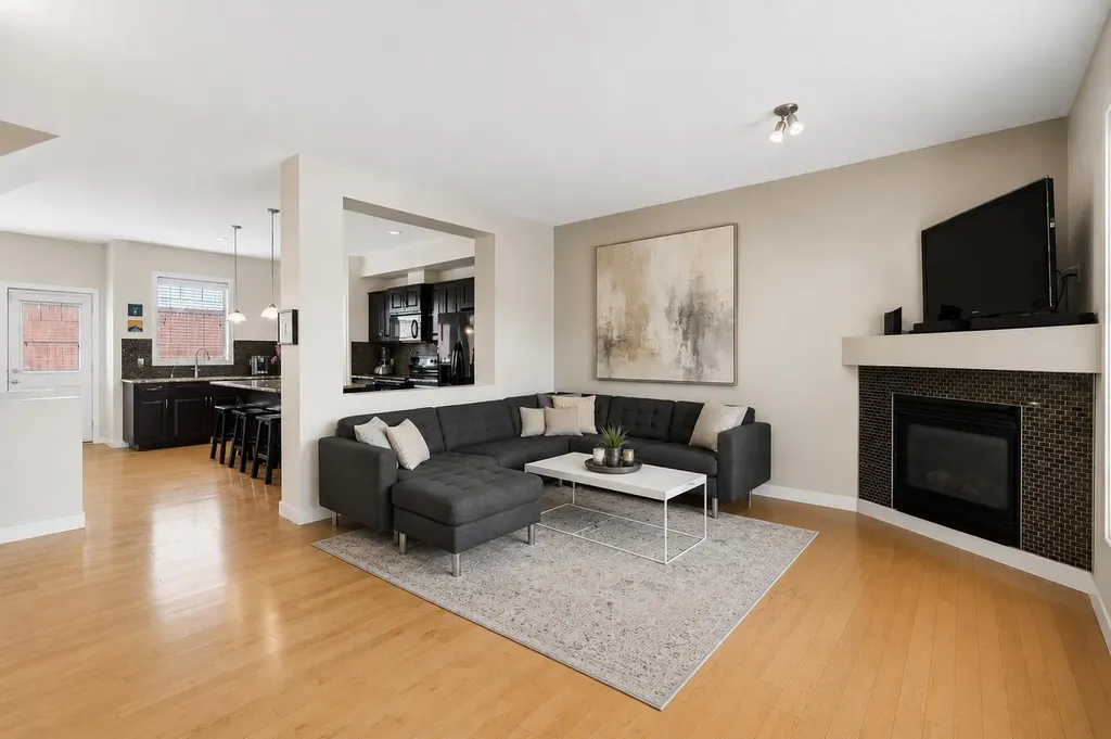 413 River Avenue Cochrane AB T4C 0N9