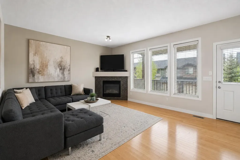 413 River Avenue Cochrane AB T4C 0N9