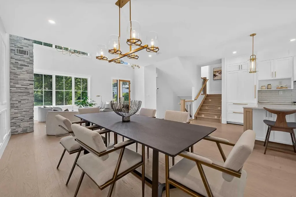 88 Woodlark Drive SW Calgary AB T3C 4H5