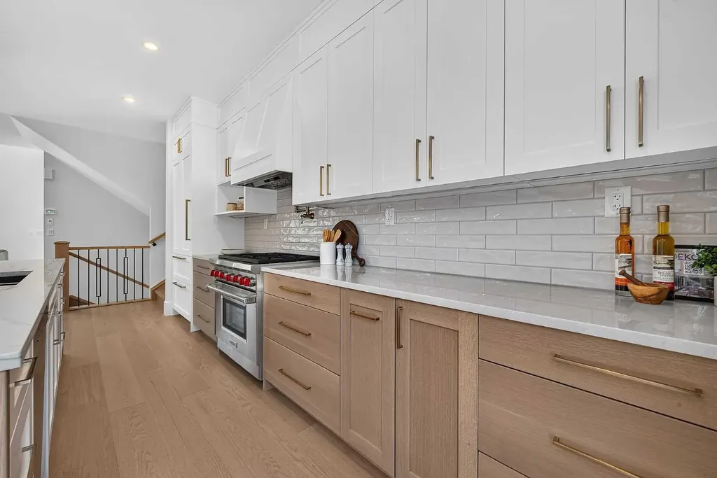 88 Woodlark Drive SW Calgary AB T3C 4H5