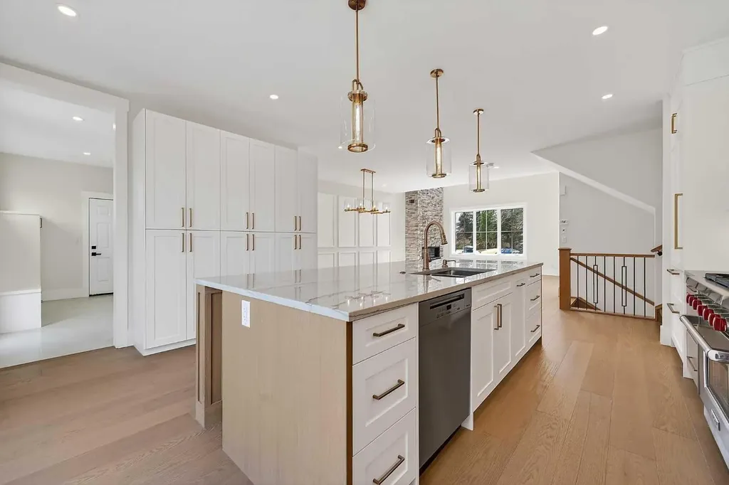 88 Woodlark Drive SW Calgary AB T3C 4H5