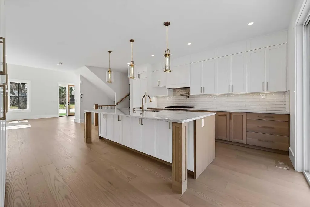 88 Woodlark Drive SW Calgary AB T3C 4H5