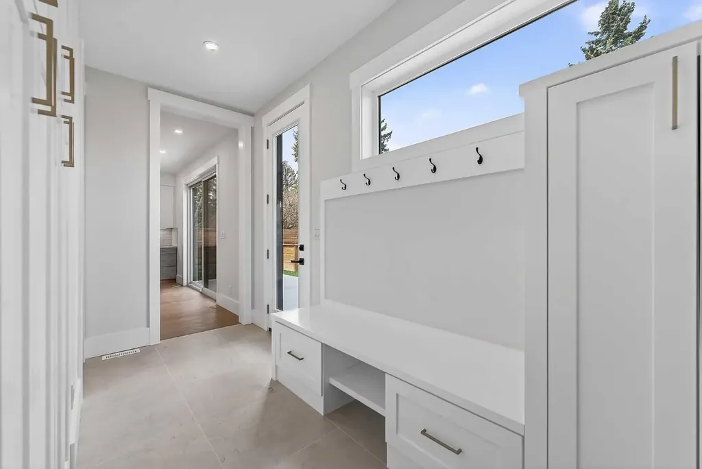 88 Woodlark Drive SW Calgary AB T3C 4H5