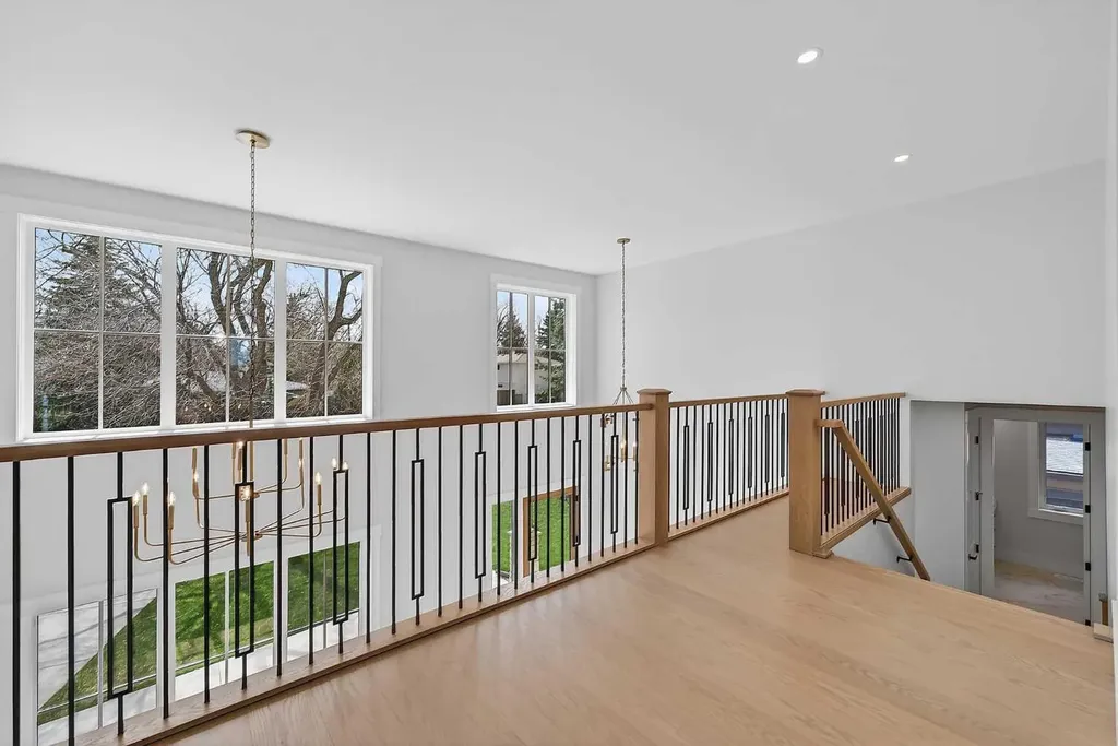 88 Woodlark Drive SW Calgary AB T3C 4H5