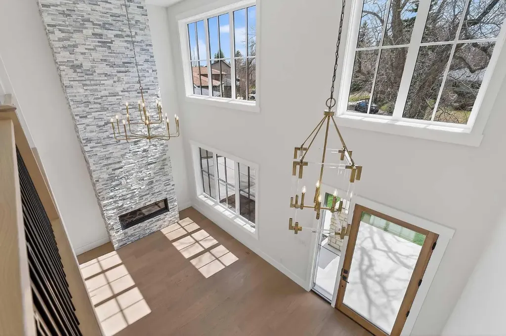 88 Woodlark Drive SW Calgary AB T3C 4H5