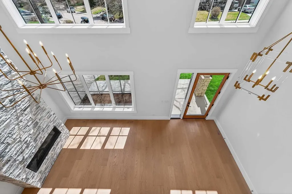 88 Woodlark Drive SW Calgary AB T3C 4H5