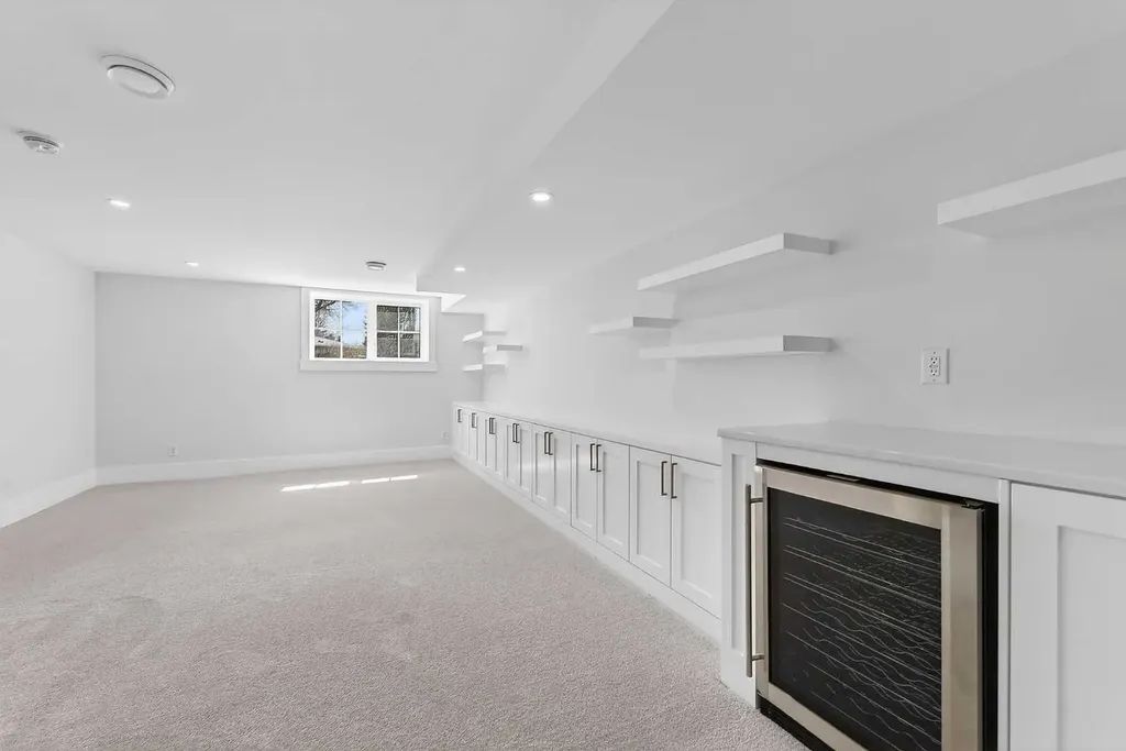 88 Woodlark Drive SW Calgary AB T3C 4H5