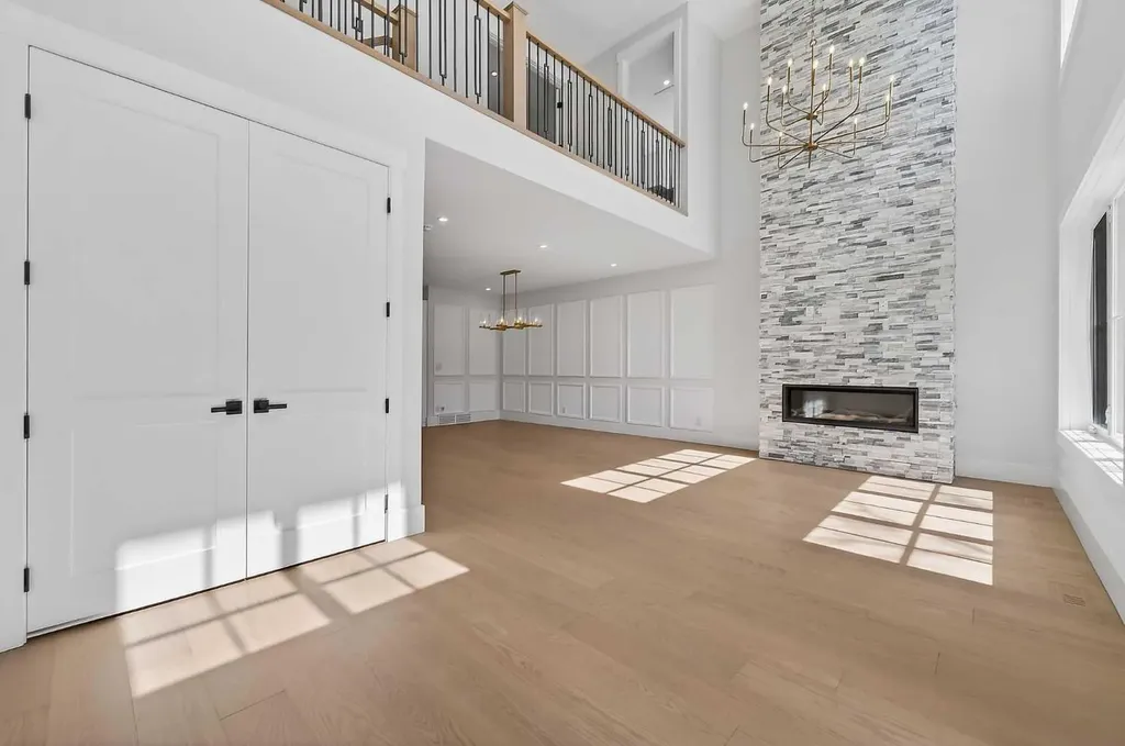 88 Woodlark Drive SW Calgary AB T3C 4H5