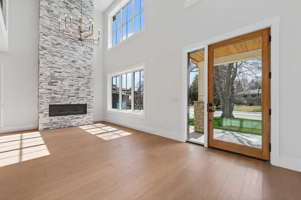 88 Woodlark Drive SW Calgary AB T3C 4H5