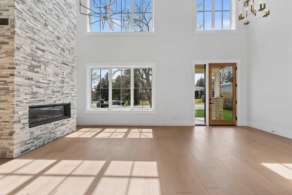88 Woodlark Drive SW Calgary AB T3C 4H5