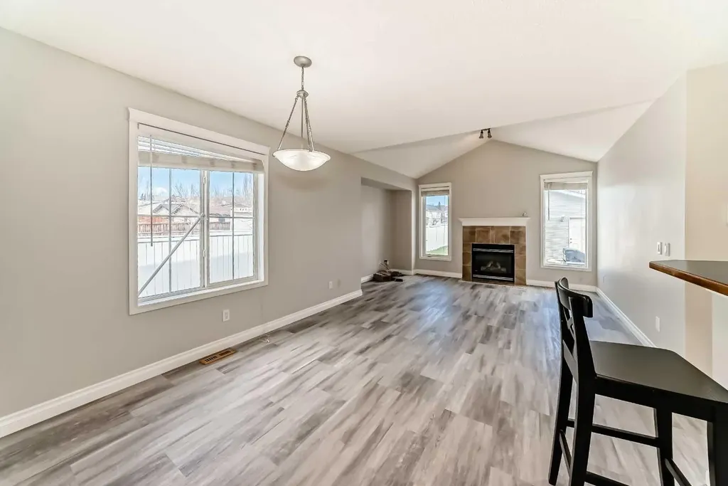 168 Tuscany Springs Way NW Calgary AB T3L 2L5