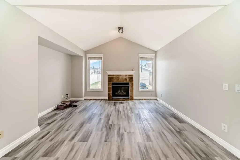 168 Tuscany Springs Way NW Calgary AB T3L 2L5