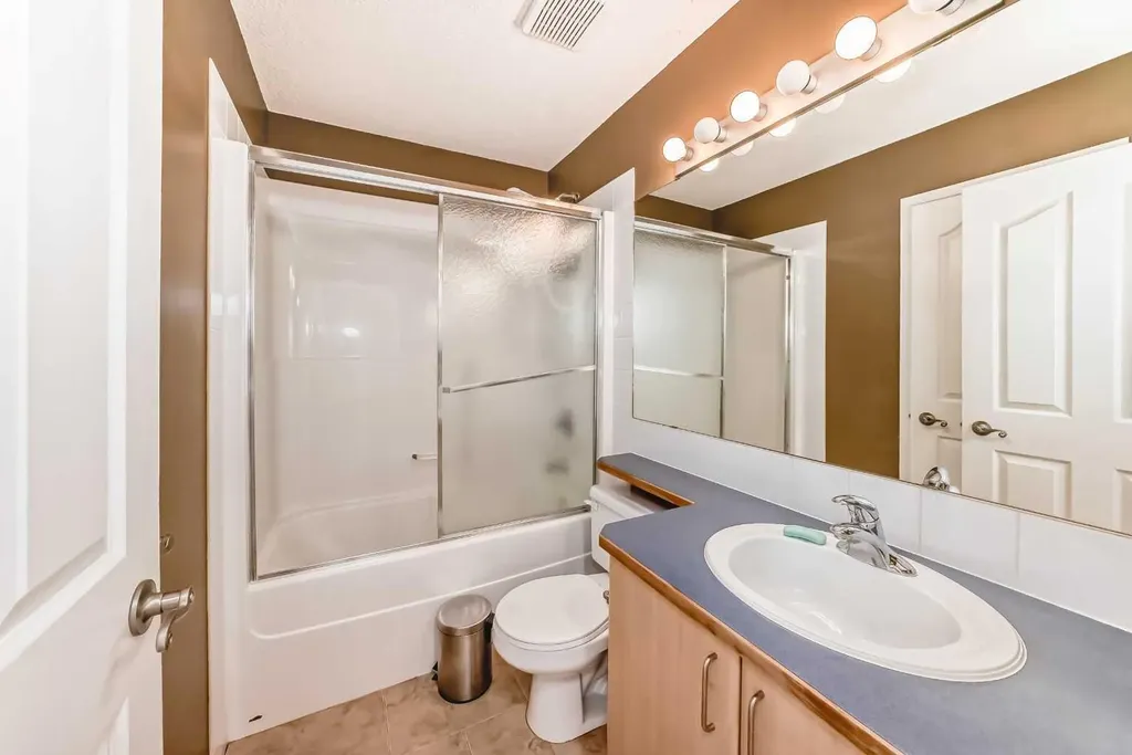 168 Tuscany Springs Way NW Calgary AB T3L 2L5