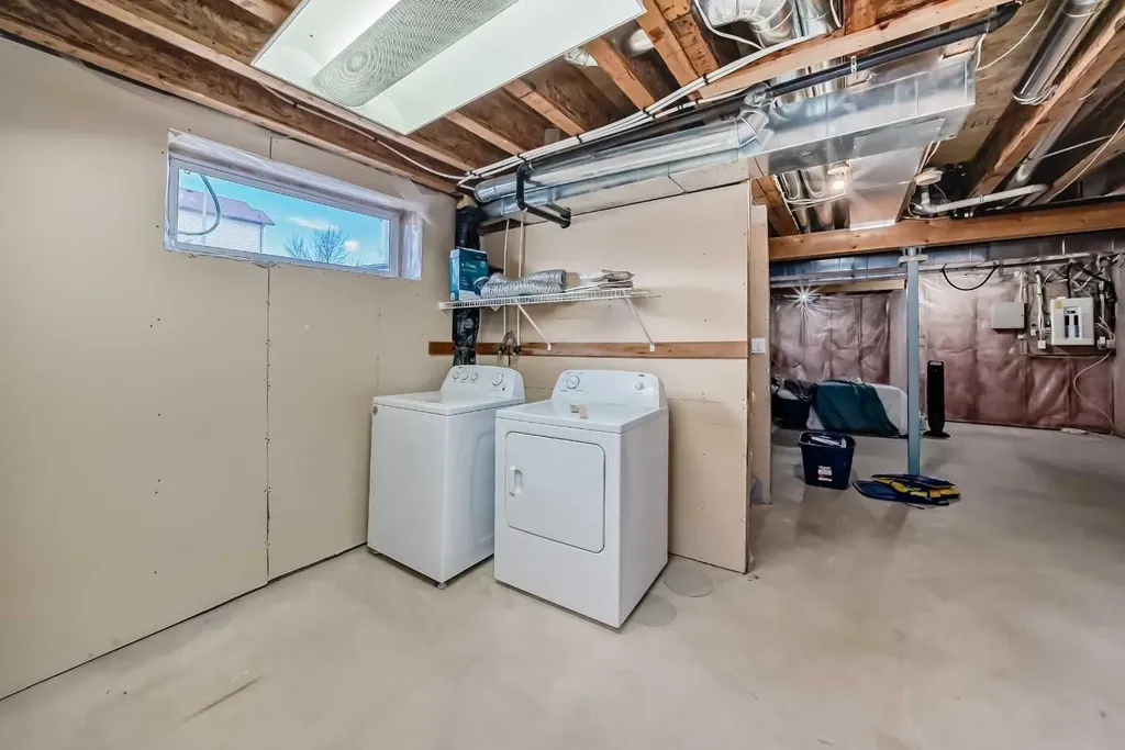 168 Tuscany Springs Way NW Calgary AB T3L 2L5