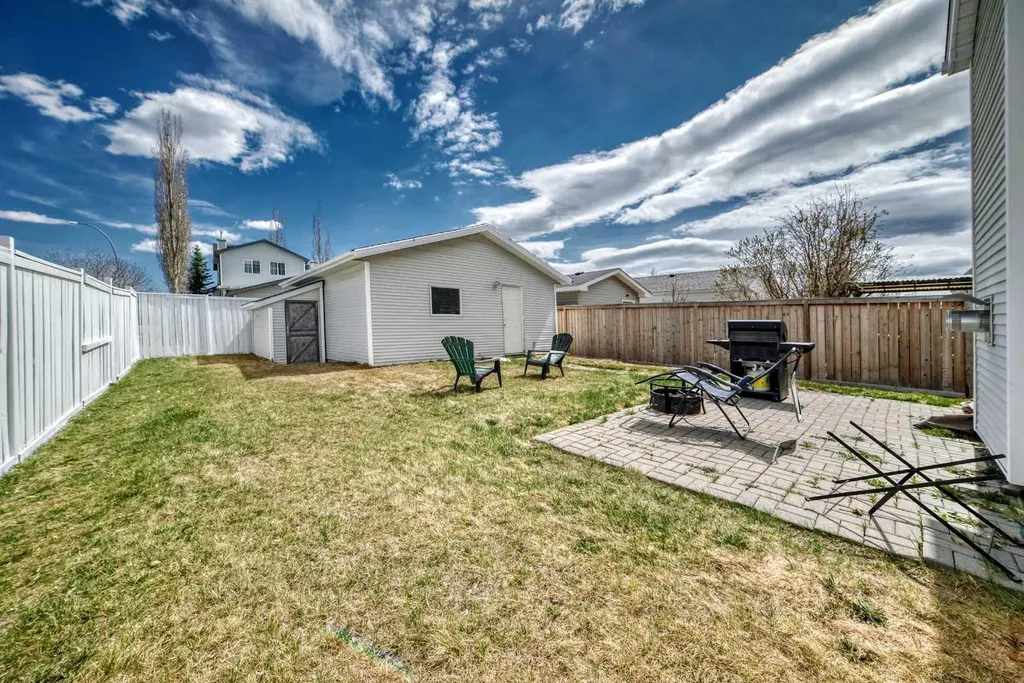 168 Tuscany Springs Way NW Calgary AB T3L 2L5