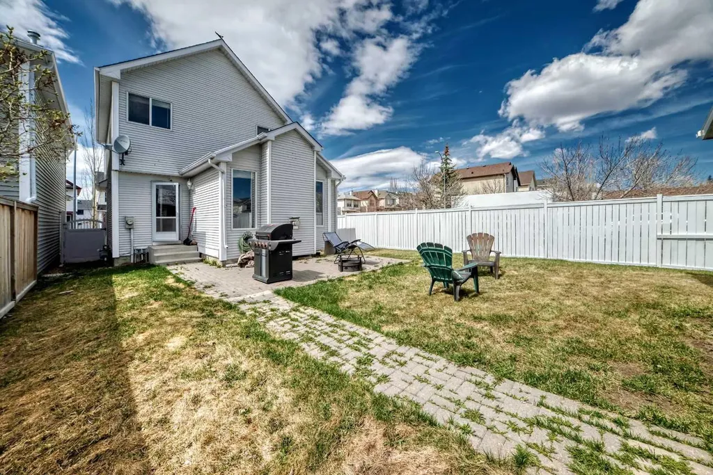 168 Tuscany Springs Way NW Calgary AB T3L 2L5