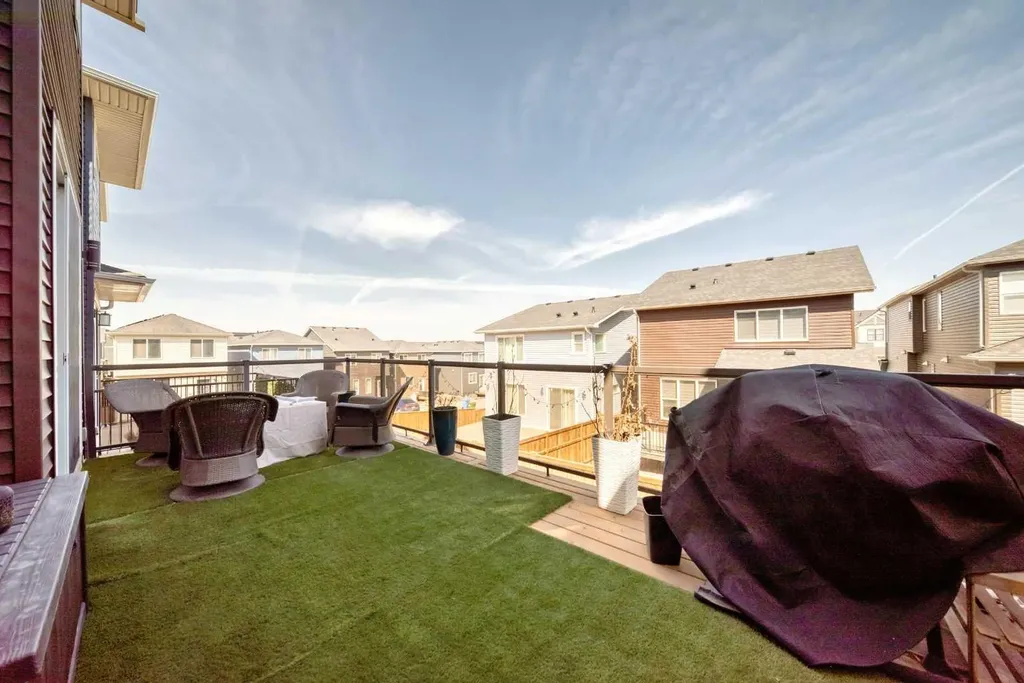 287 Amblehurst Way NW Calgary AB T3P2J8