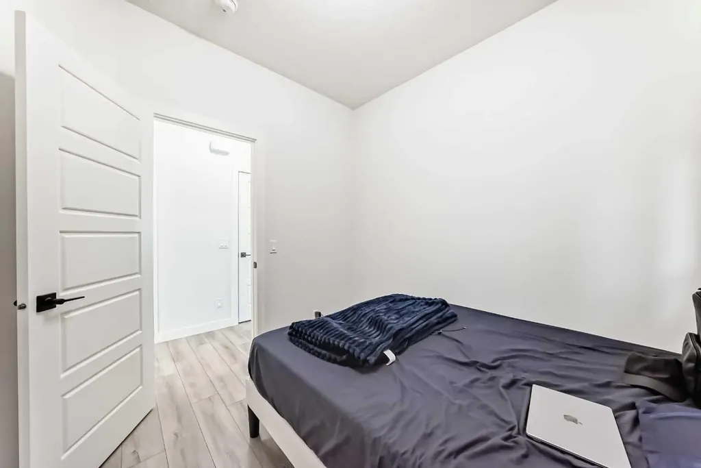287 Amblehurst Way NW Calgary AB T3P2J8