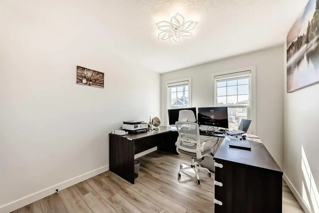 287 Amblehurst Way NW Calgary AB T3P2J8