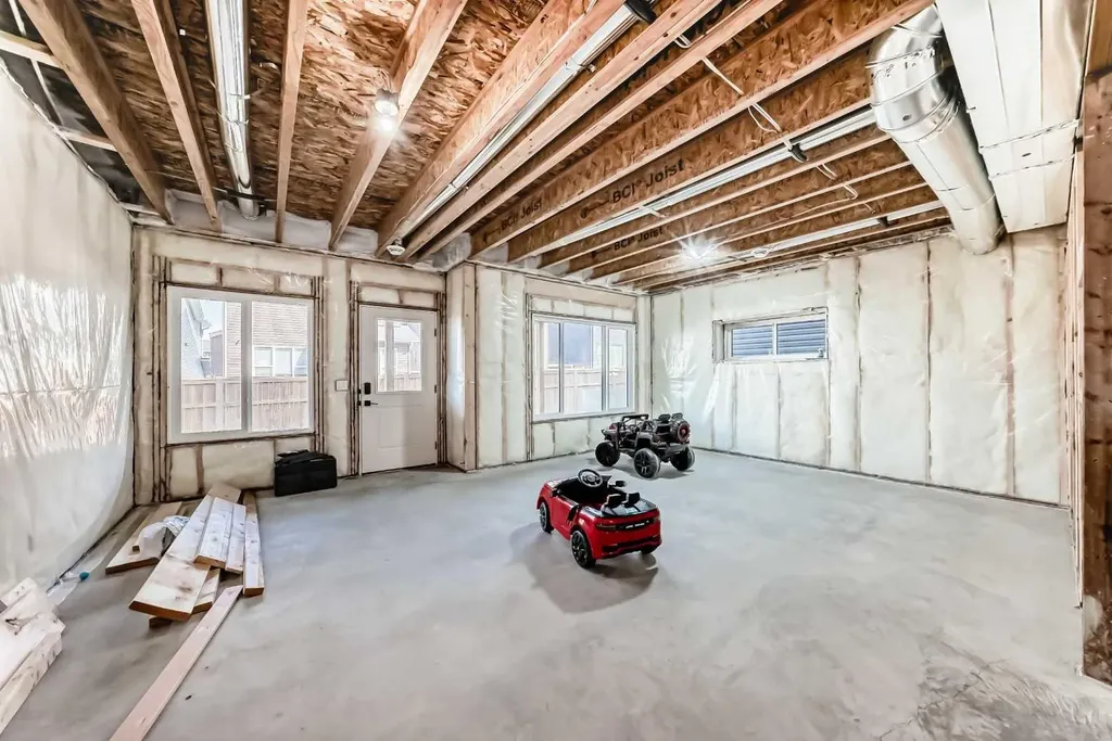 287 Amblehurst Way NW Calgary AB T3P2J8