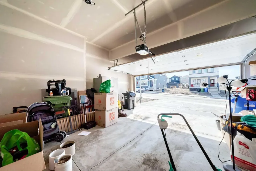 287 Amblehurst Way NW Calgary AB T3P2J8