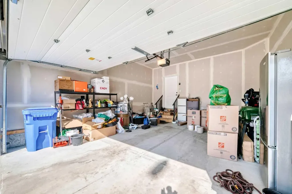 287 Amblehurst Way NW Calgary AB T3P2J8