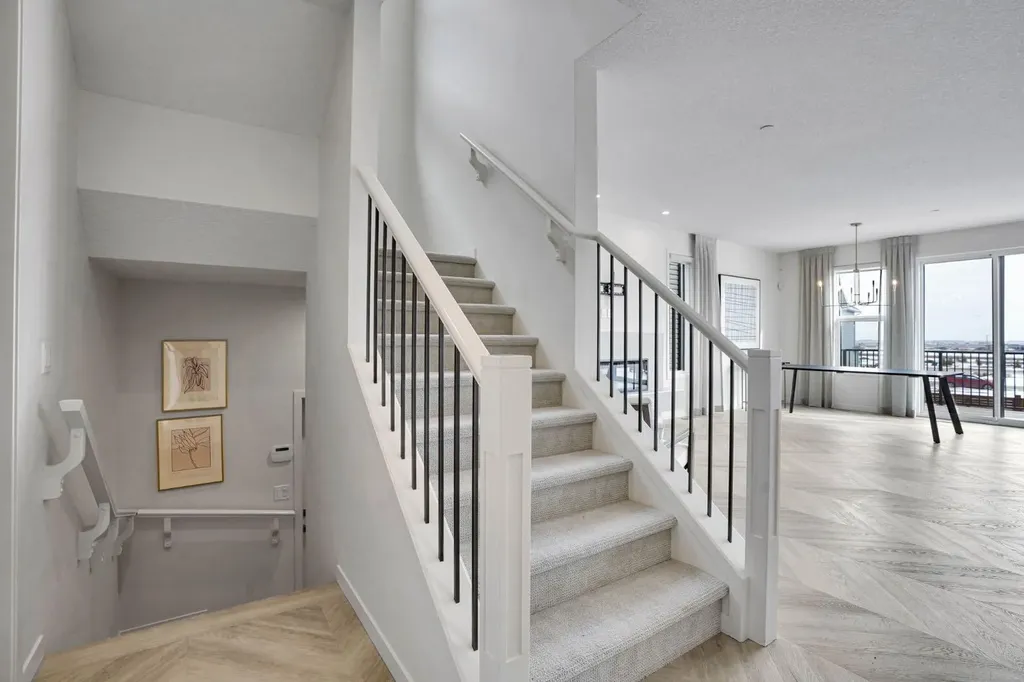 195 Lucas Common NW Calgary AB T3P 2B3