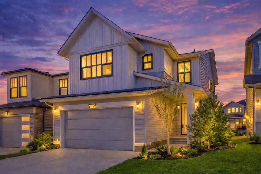 195 Lucas Common NW Calgary AB T3P 2B3